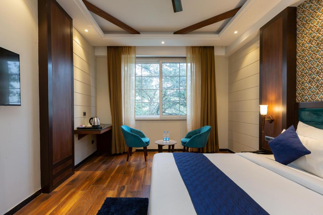 Hotel La Eden Масурі Екстер'єр фото