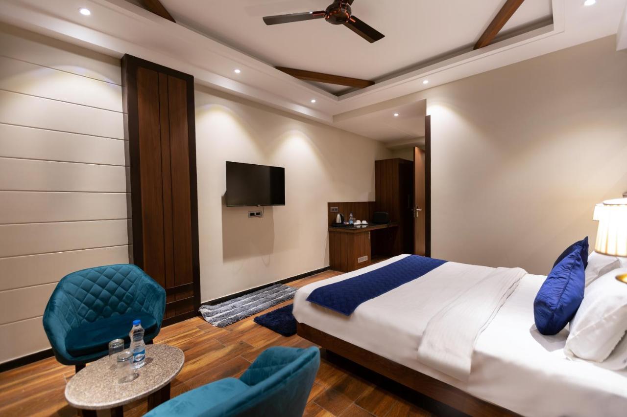 Hotel La Eden Масурі Екстер'єр фото